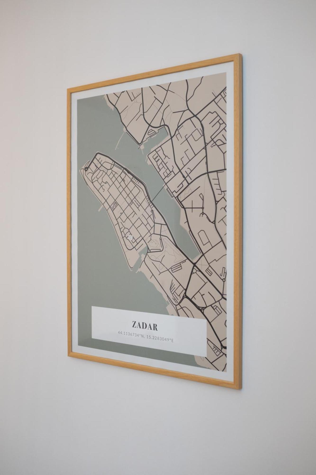 Grlica - Your Touch Of Luxury *